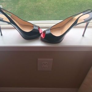 Authentic sling back Christian lou